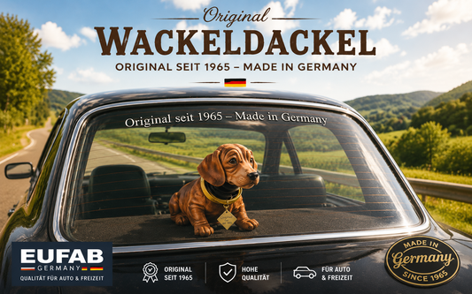 Original Wackeldackel auf der Hutablage eines deutschen Oldtimers – Made in Germany seit 1965