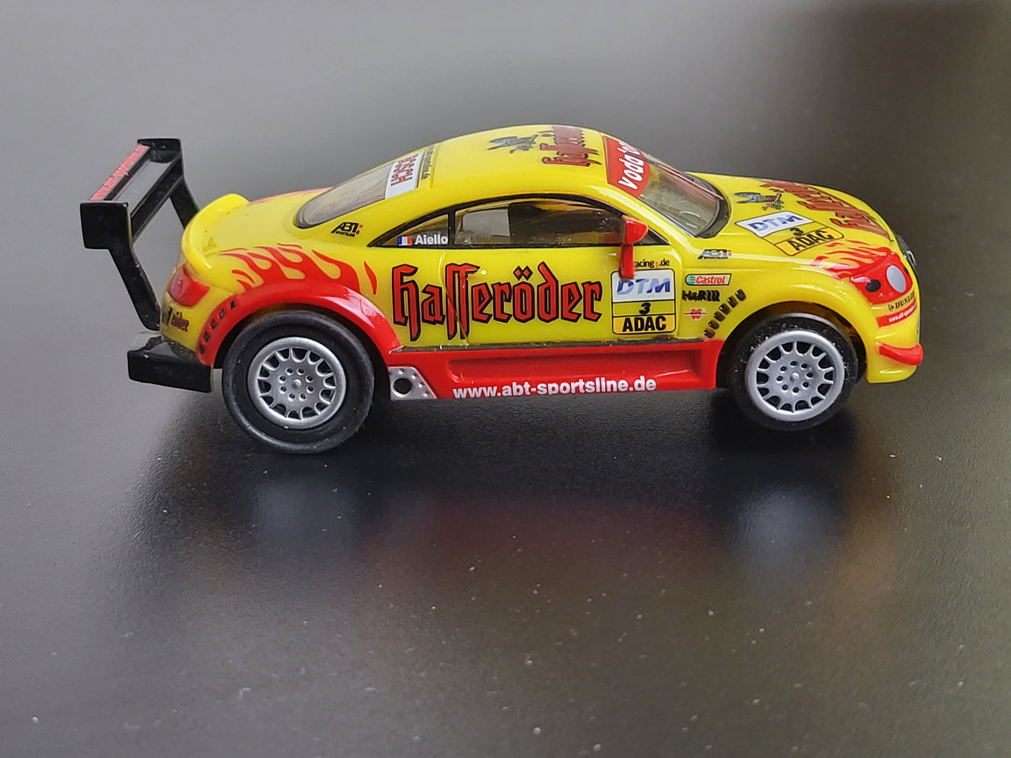 Carrera Profi Audi TT-R DTM Hasseröder 71435 Slotcar 1:40 Gelb