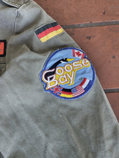 Bundeswehr Fliegeroverall 1988 Pilotenkombi Oliv mit Patches Goose Bay und mehr