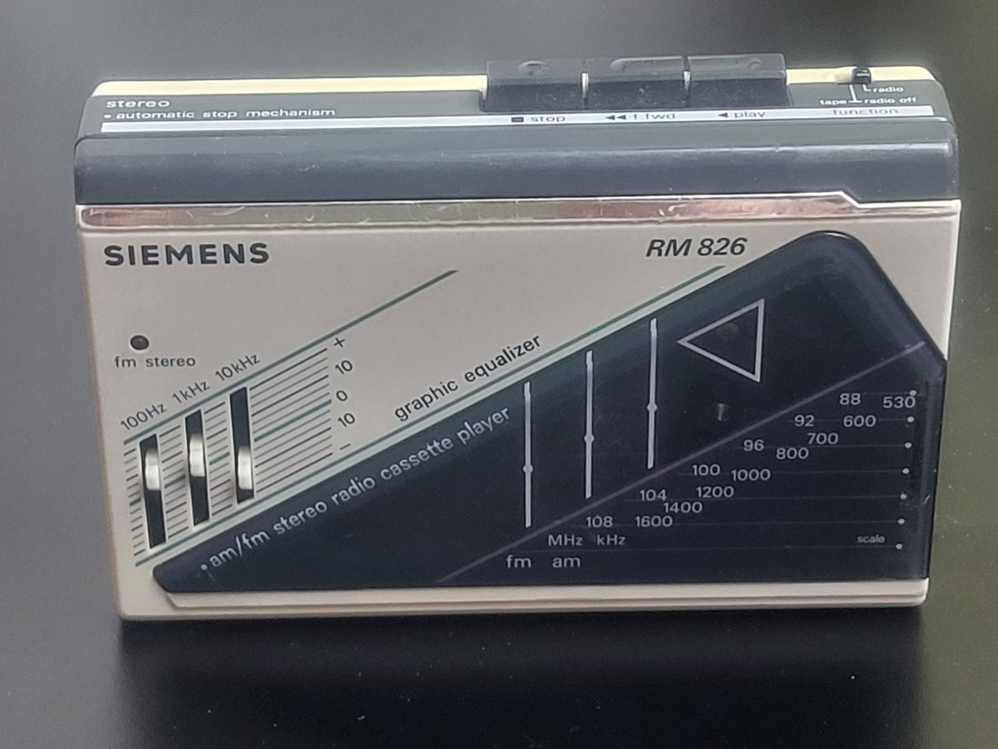 Siemens RM 826 Walkman AM/FM Radio Kassette mit Equalizer Vintage