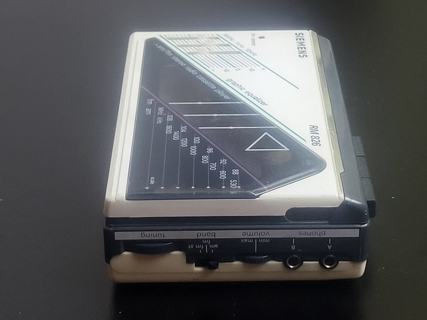 Siemens RM 826 Walkman AM/FM Radio Kassette mit Equalizer Vintage