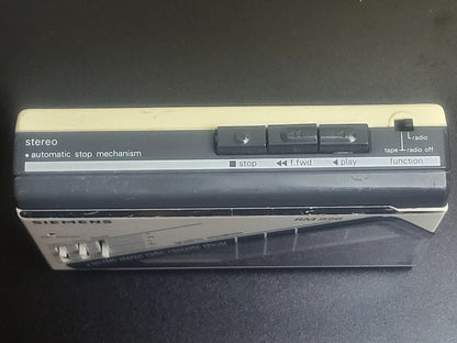 Siemens RM 826 Walkman AM/FM Radio Kassette mit Equalizer Vintage