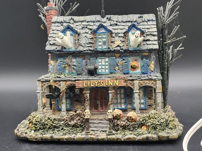 Hawthorne Village The Munsters Lily`s Inn Gebäude Modell mit Beleuchtung