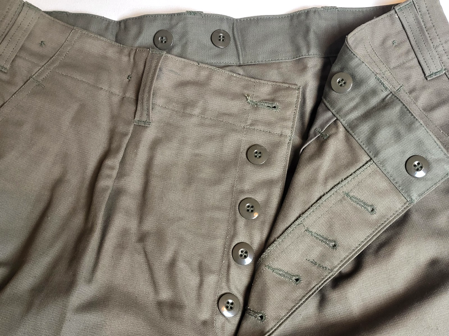 NEUWARE Original Bundeswehr Feldhose Oliv L Größe 60 Militärhose Hose Neu 90er Jahre