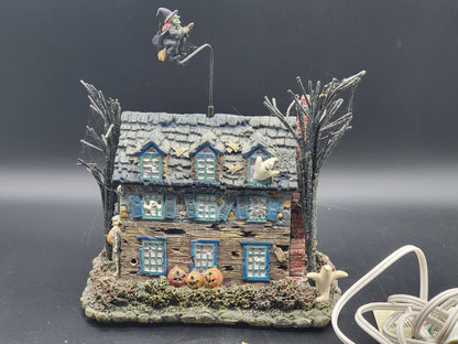Hawthorne Village The Munsters Lily`s Inn Gebäude Modell mit Beleuchtung