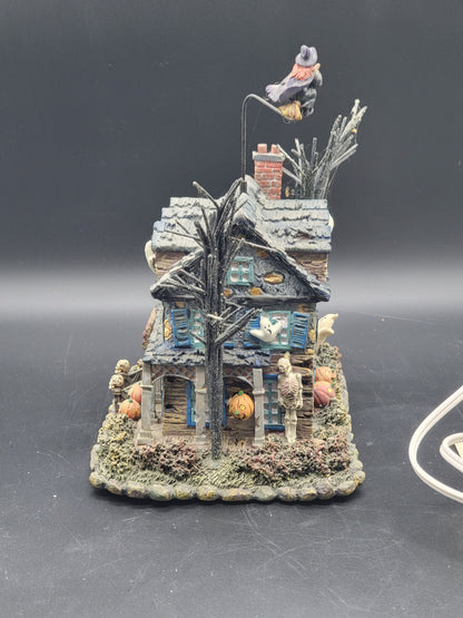Hawthorne Village The Munsters Lily`s Inn Gebäude Modell mit Beleuchtung