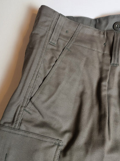 Original NEUWARE Bundeswehr Feldhose oliv grün Gr. 2 – 1992 Altreichenauer