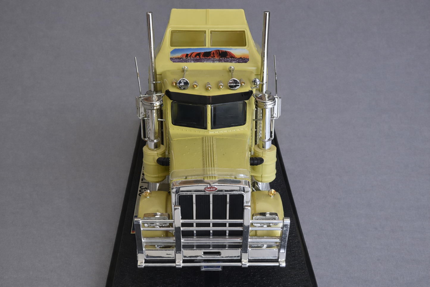 Revell Metall 1/24 08893 Peterbilt 359 Straßenzug Australien LKW Truck