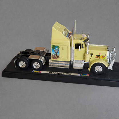 Revell Metall 1/24 08893 Peterbilt 359 Straßenzug Australien LKW Truck