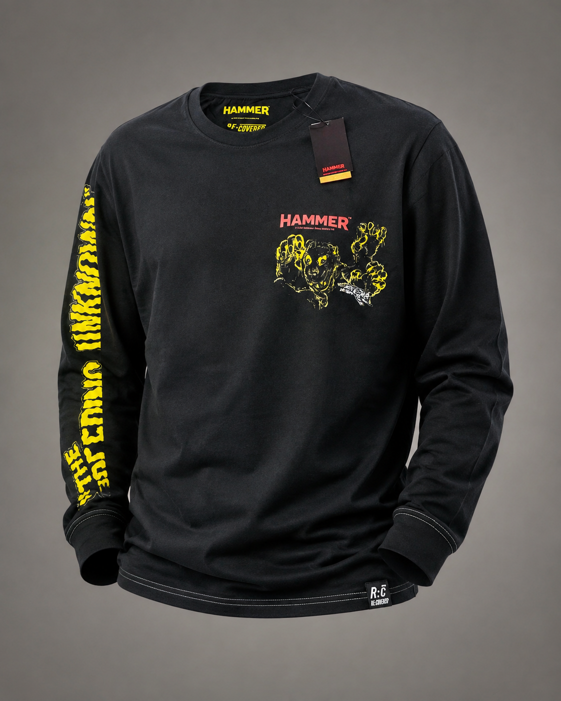 RE:COVERED X Hammer Horror Langarmshirt Unisex Schwarz – Creeping Unknown Retro Sci-Fi Longsleeve