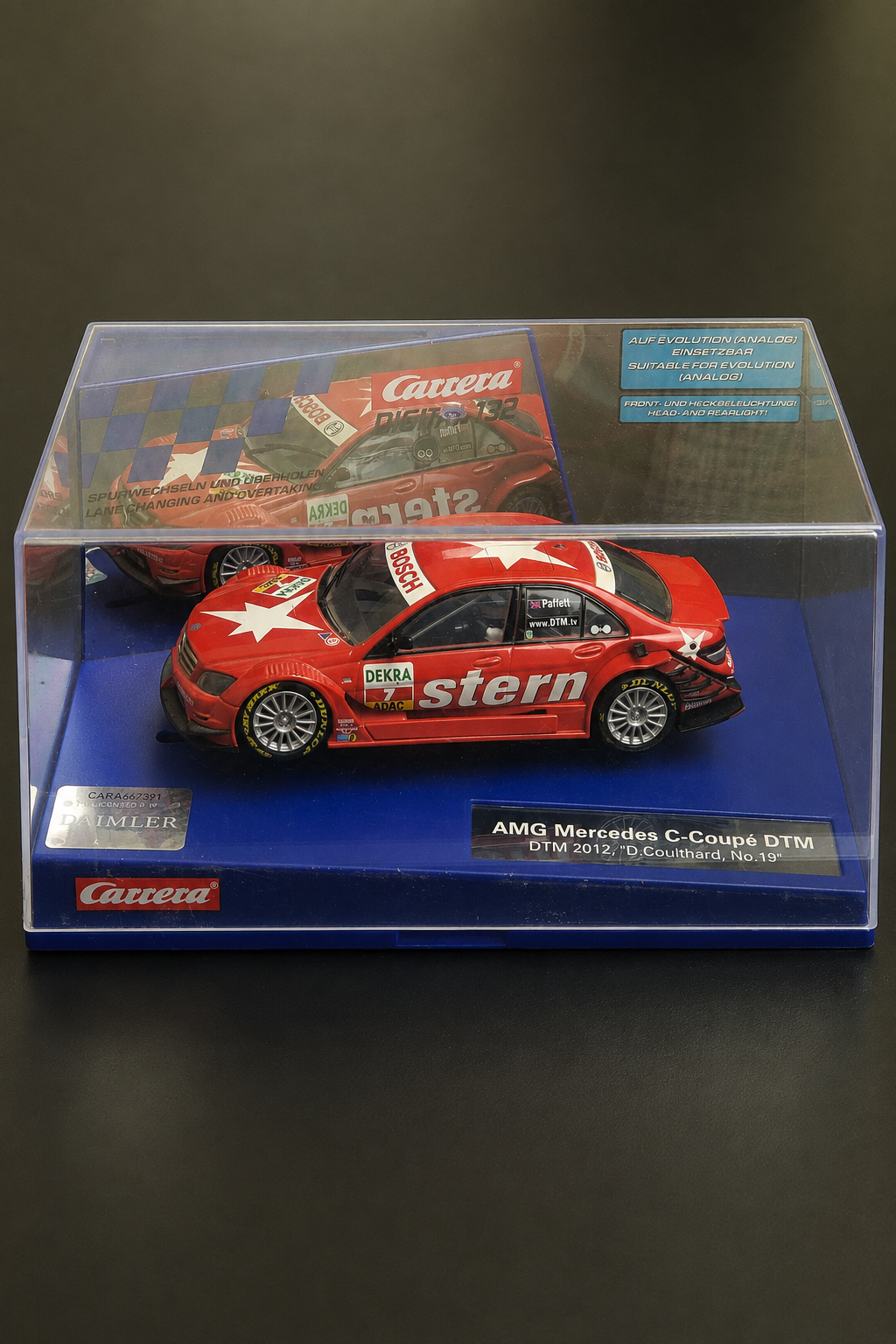Carrera Digital 132 AMG Mercedes C-Coupé DTM 2012 Nr. 7 Gary Paffett – rotes Stern-Design, Slotcar in transparenter Präsentationsbox