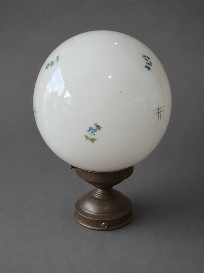 Vintage Deckenlampe Milchglas Kugellampe mit Blumenmuster 50er 60er Opalglas