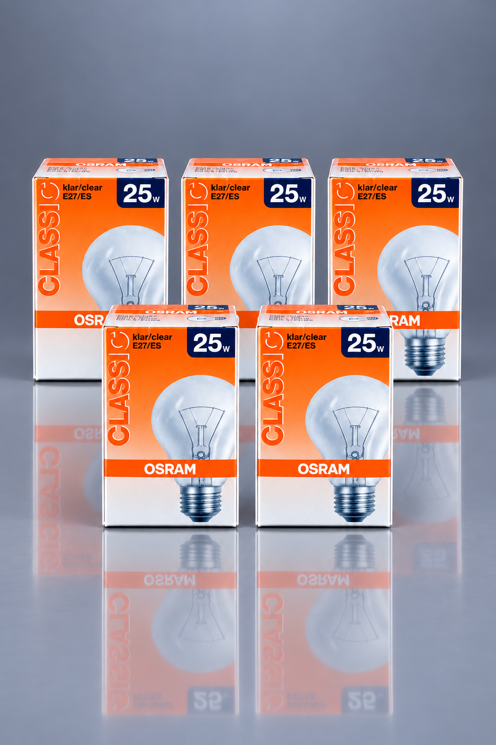 Fünf OSRAM Classic Glühlampen mit 25 Watt, E27-Sockel und klarem Glas in orange-weißen Originalverpackungen.⠋