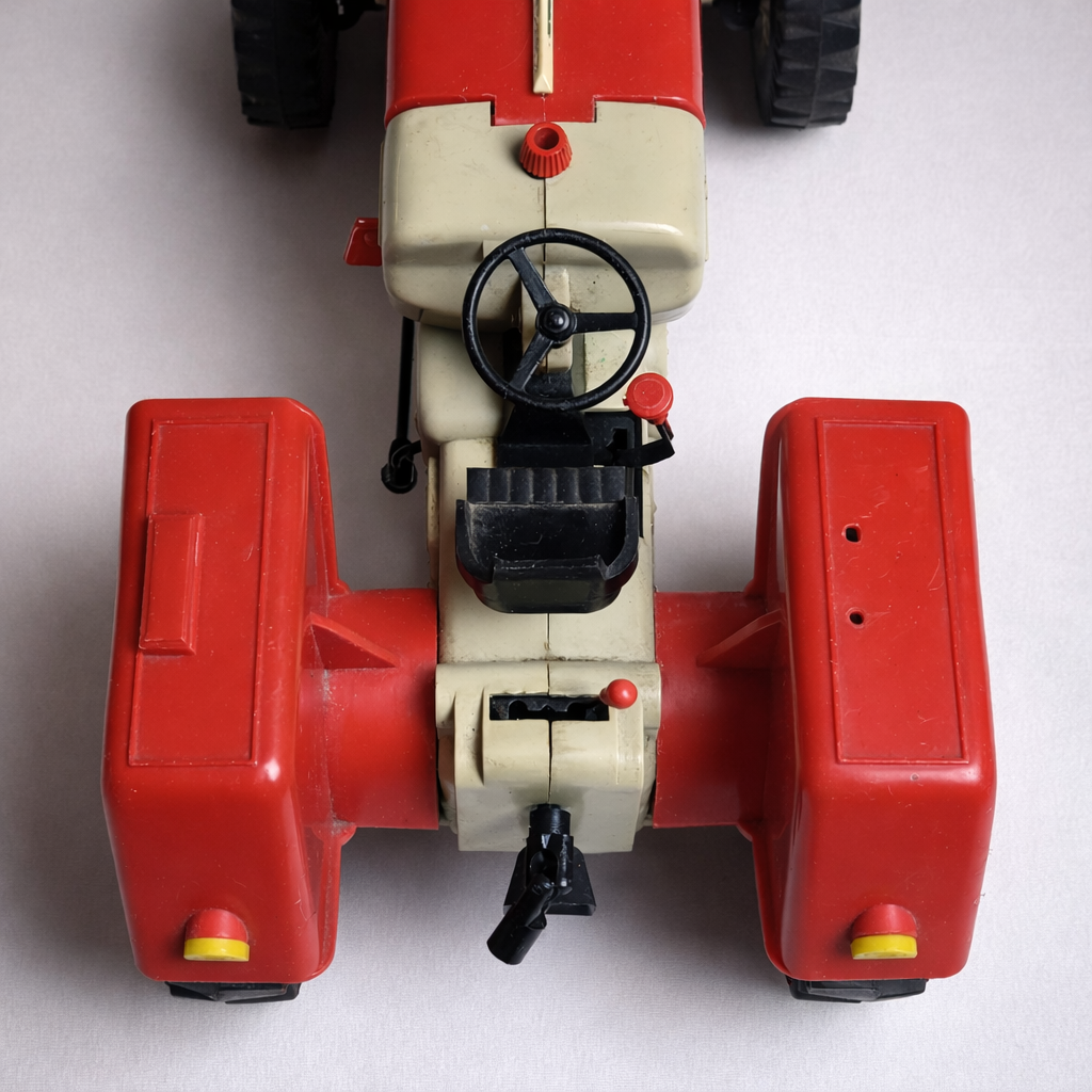 PIKO DDR Traktor ZT 300 Spielzeug Vintage Rot Beige Kunststoff Oldtimer Modell